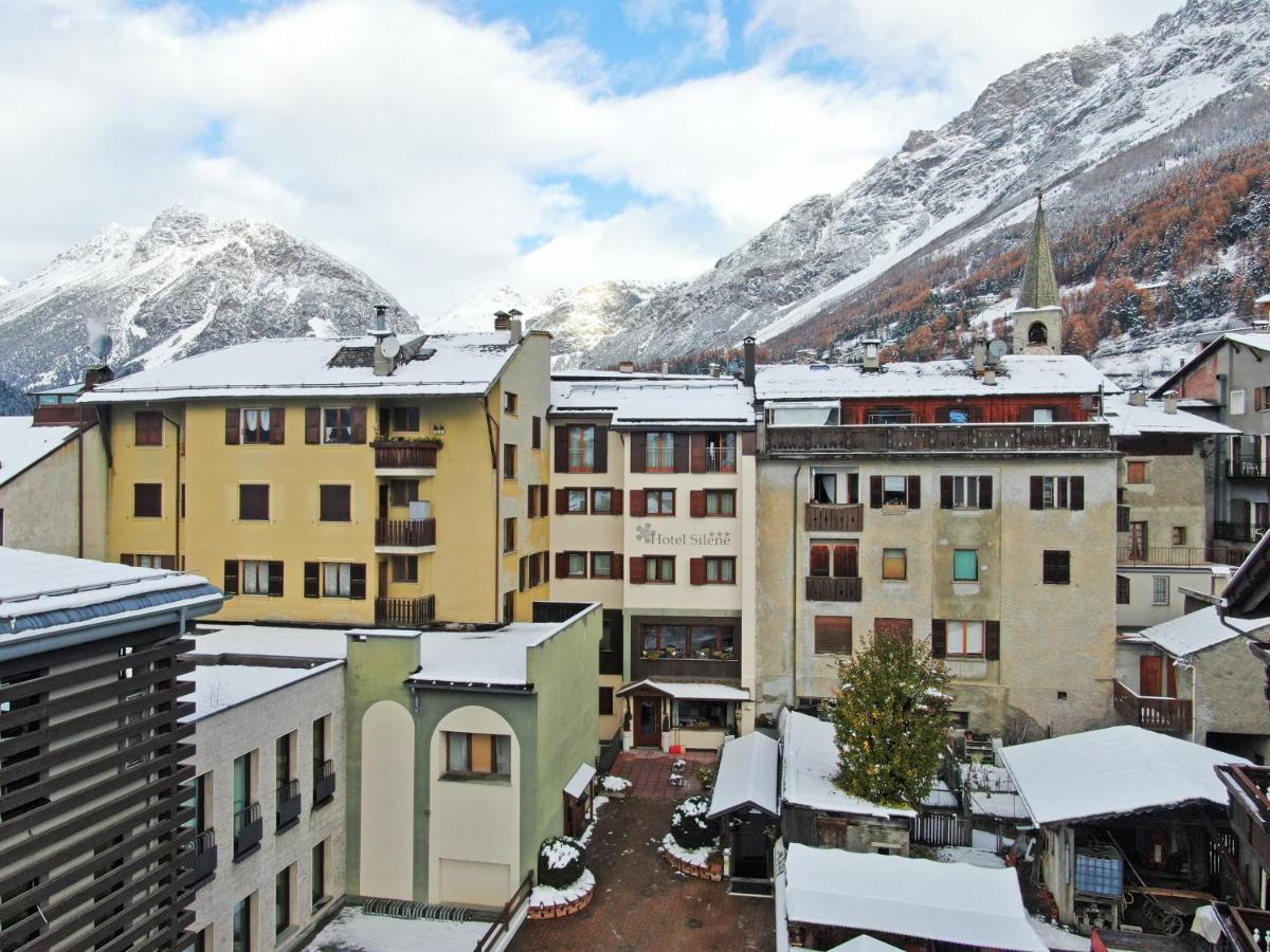 Silene Parking&garage Hotel
